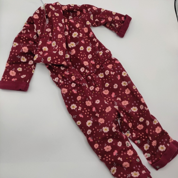 ⭐ 4/$20 Carter's Baby Girl 12mo Hooded Jumpsuit - Picture 3 of 8